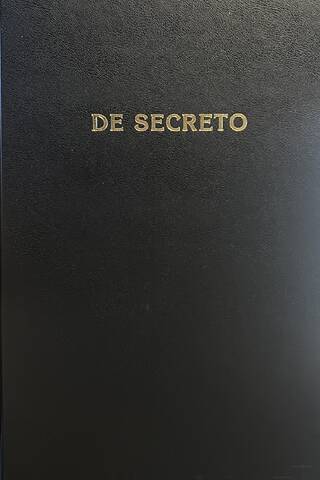 De Secreto / About the Secret. A Collection of Scientific Papers